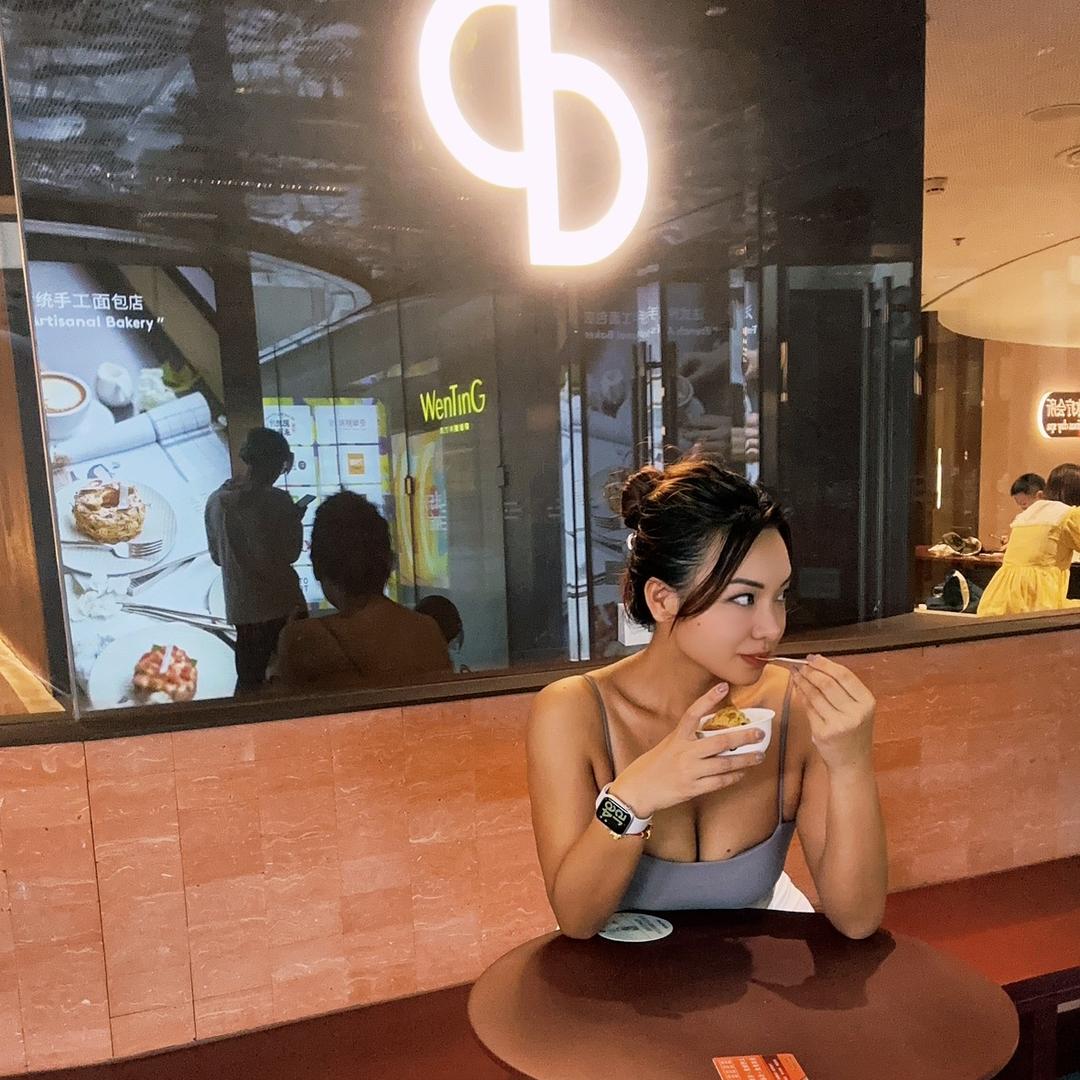拿铁小姐姐Joy