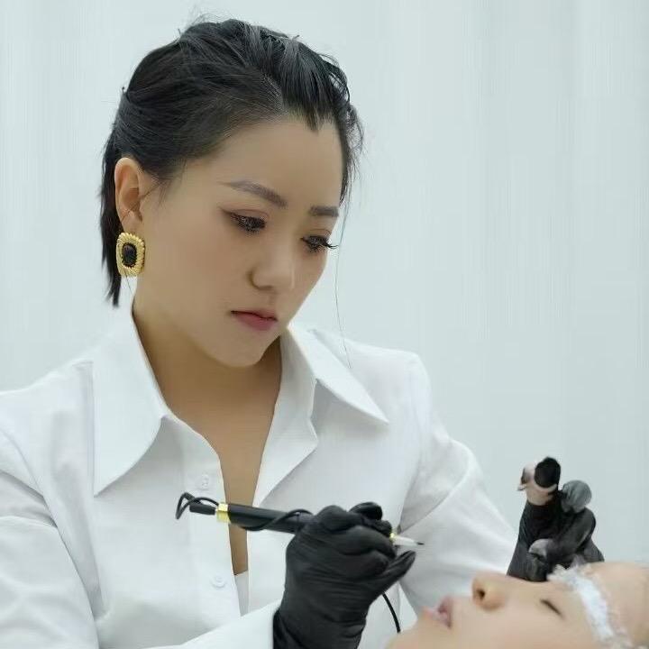 运河区初音美容店的小店名雅赵老丝美学