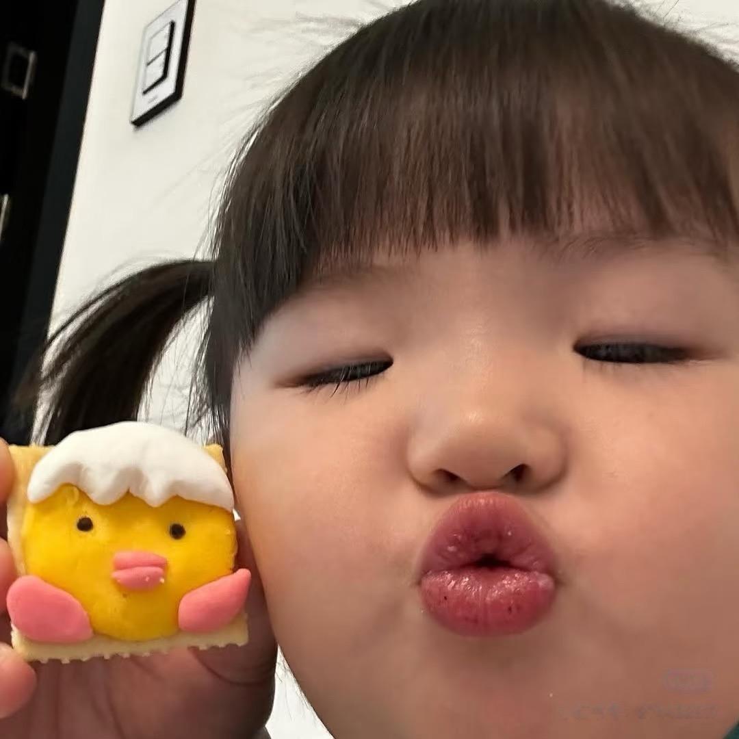 爱抠鼻屎