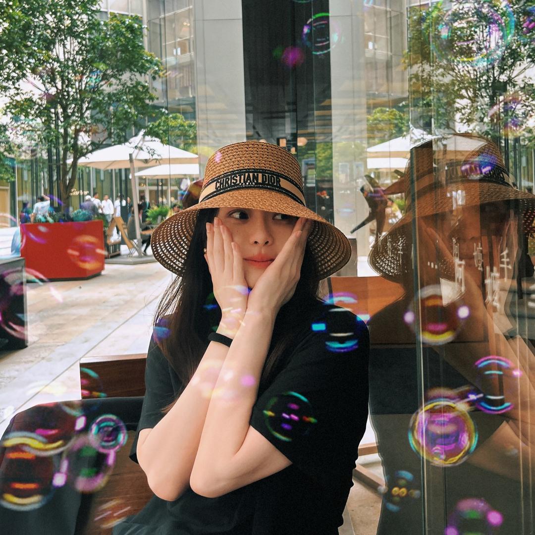 李小婷的财经生活