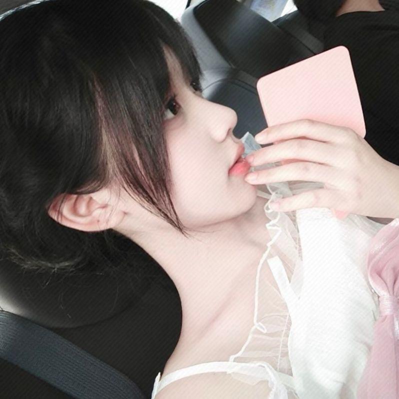 乖巧等风来