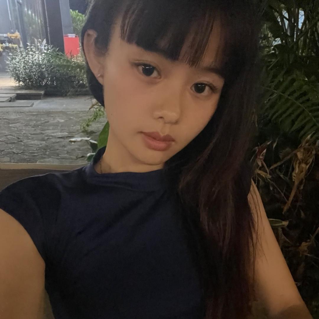 姨.