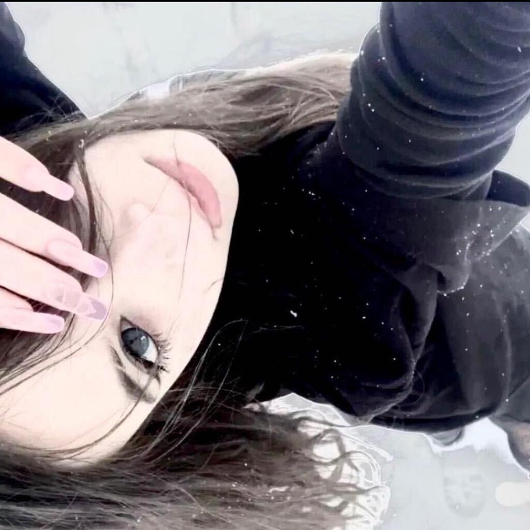 NICOLE-