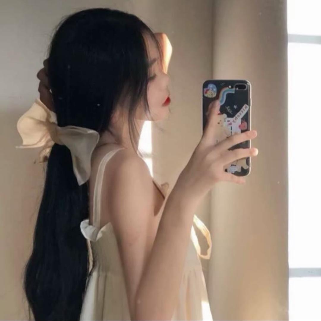 卖辣条的小姐姐💦