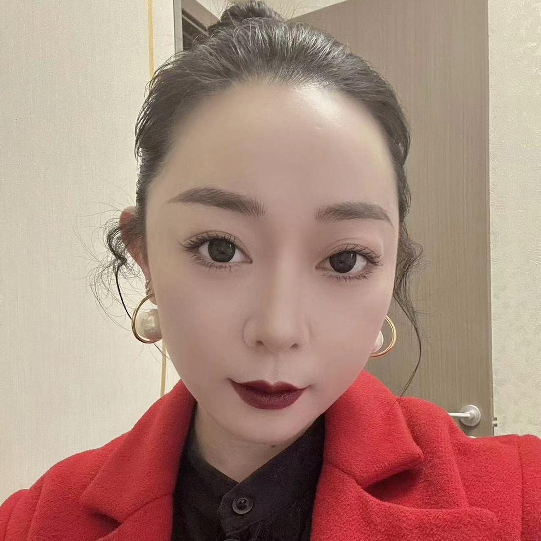 雨姐的化妆间