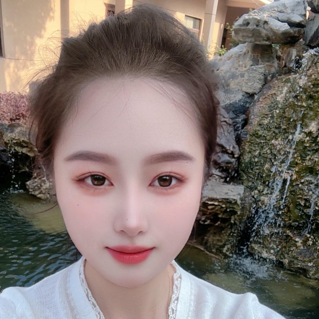 张张不够花🌸