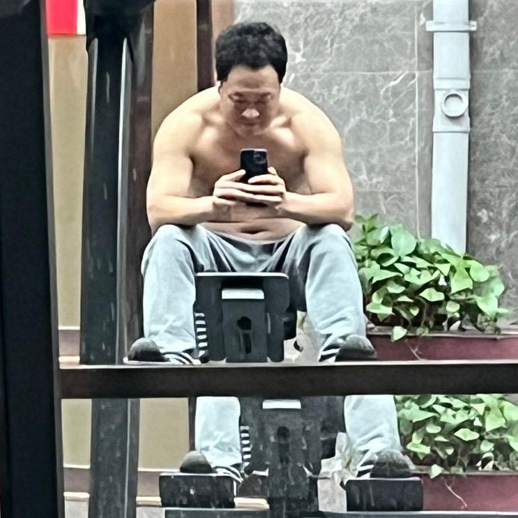 大脸𝒍𝒖𝒄𝒂𝒔丶💫