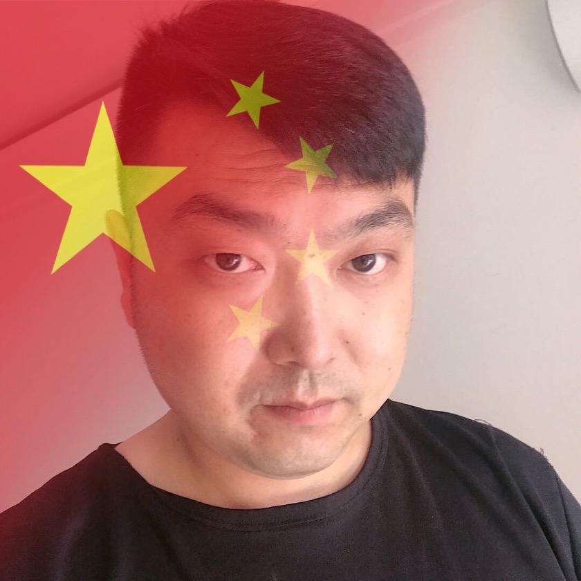 ╰つ微笑，敷衍心痛