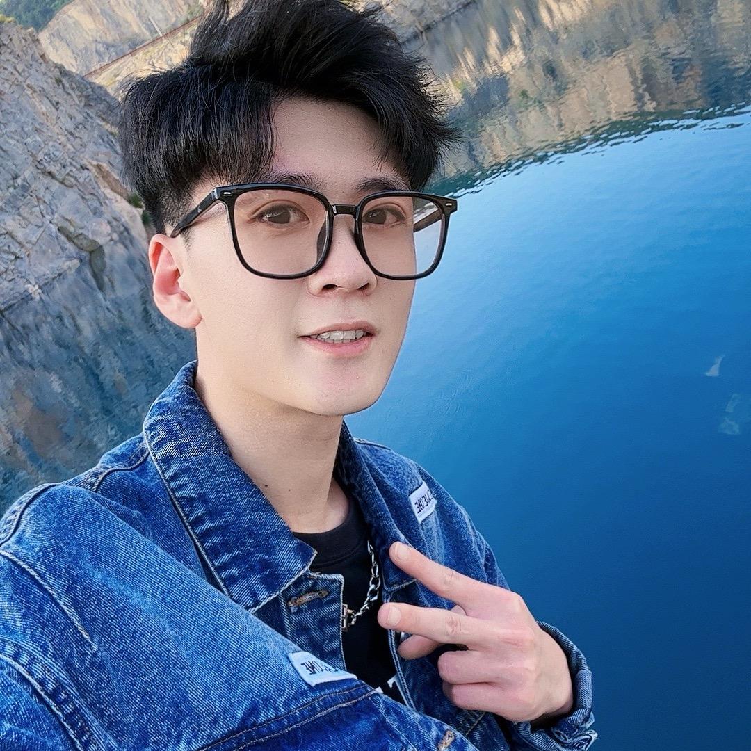 爱吃蒜茄子🍆(语音厅招聘)