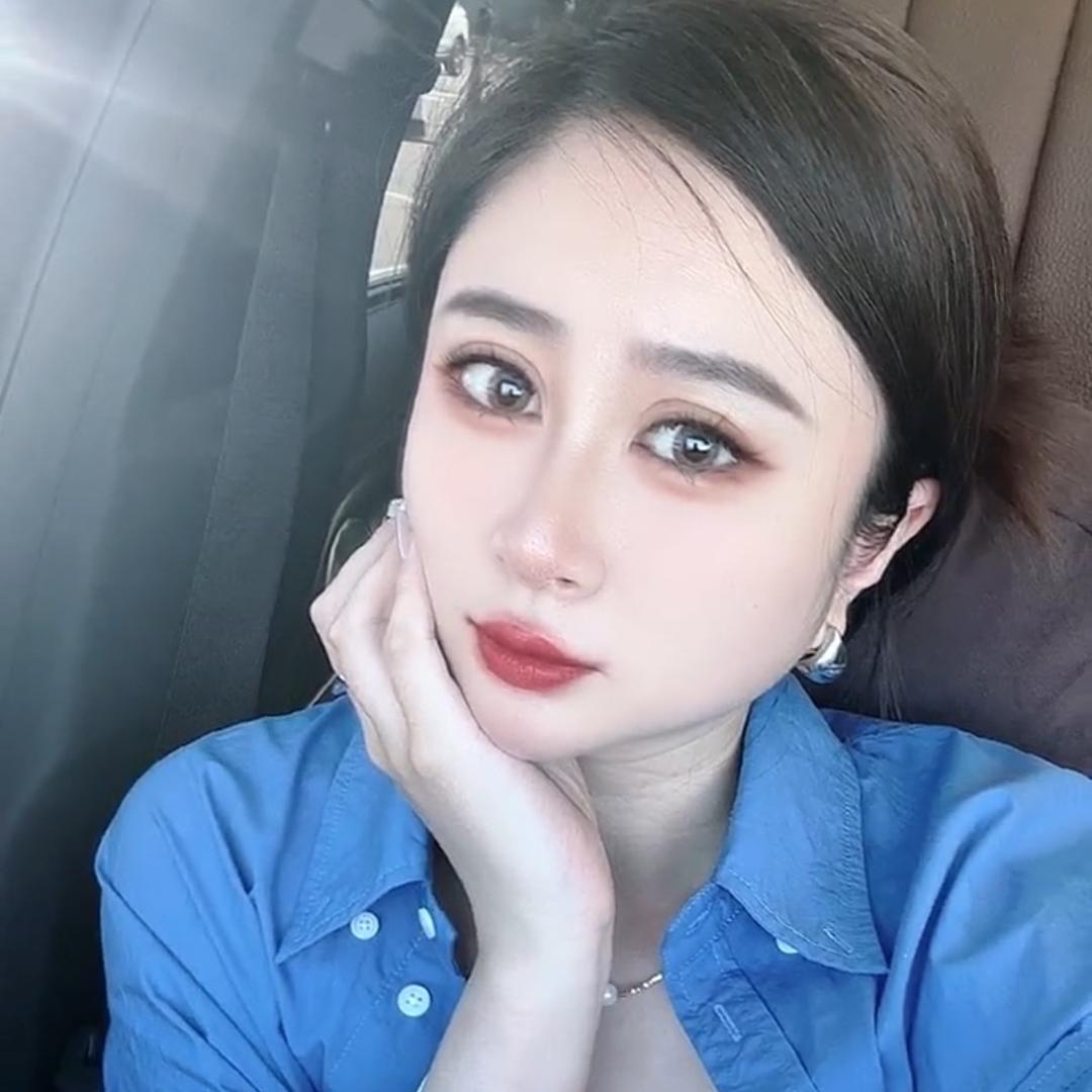 花财女装童装集合店
