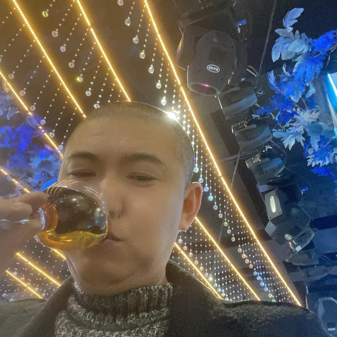 皮皮兔$ 🐰&九品@