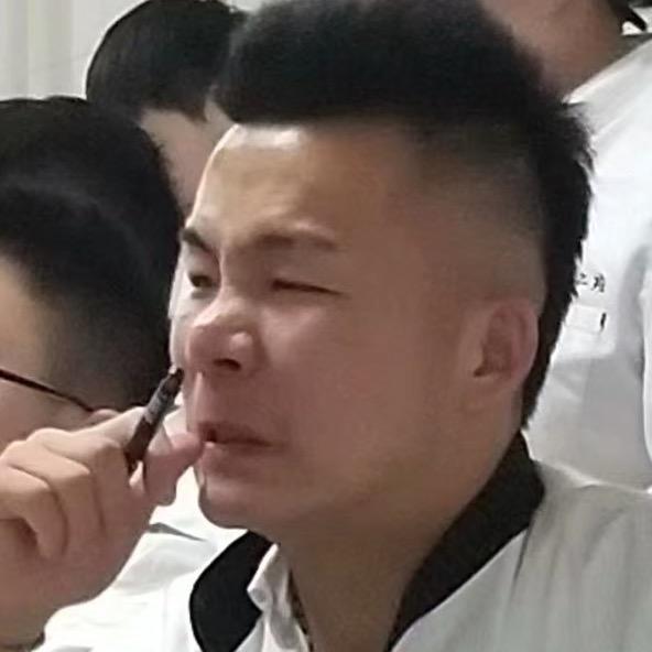 阿金爱吃
