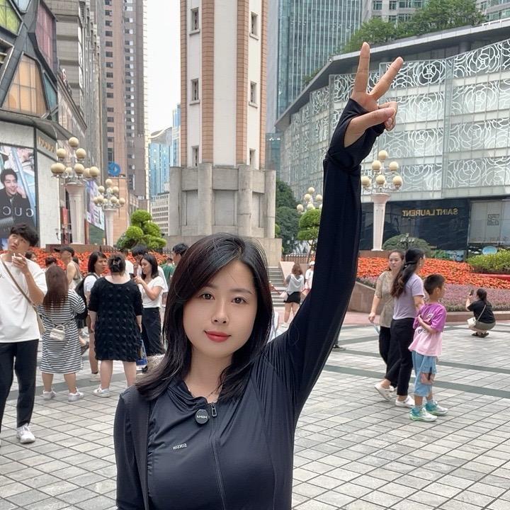重庆导游依依