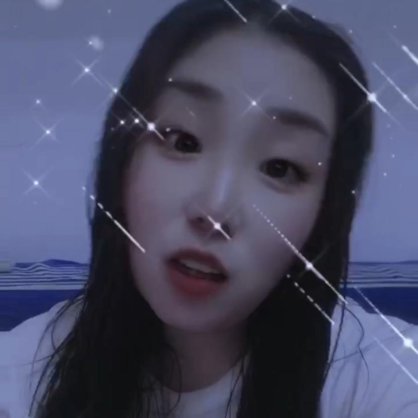 雷蕾