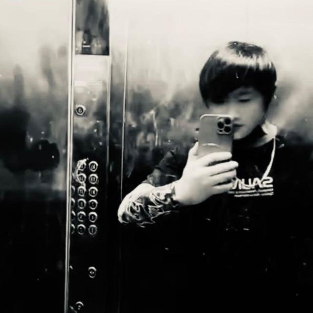 赵三岁吖