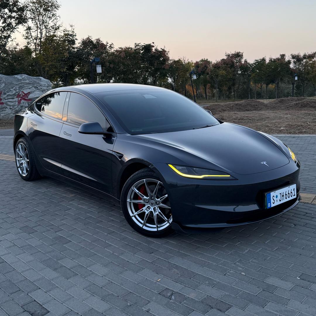 𝑭𝒐𝒓𝒆𝒗𝒆𝒓