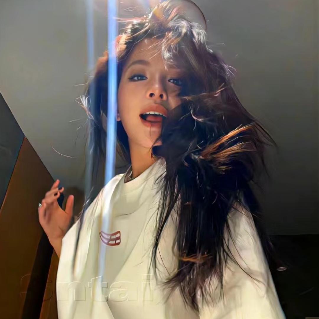 插兜摔倒了/.
