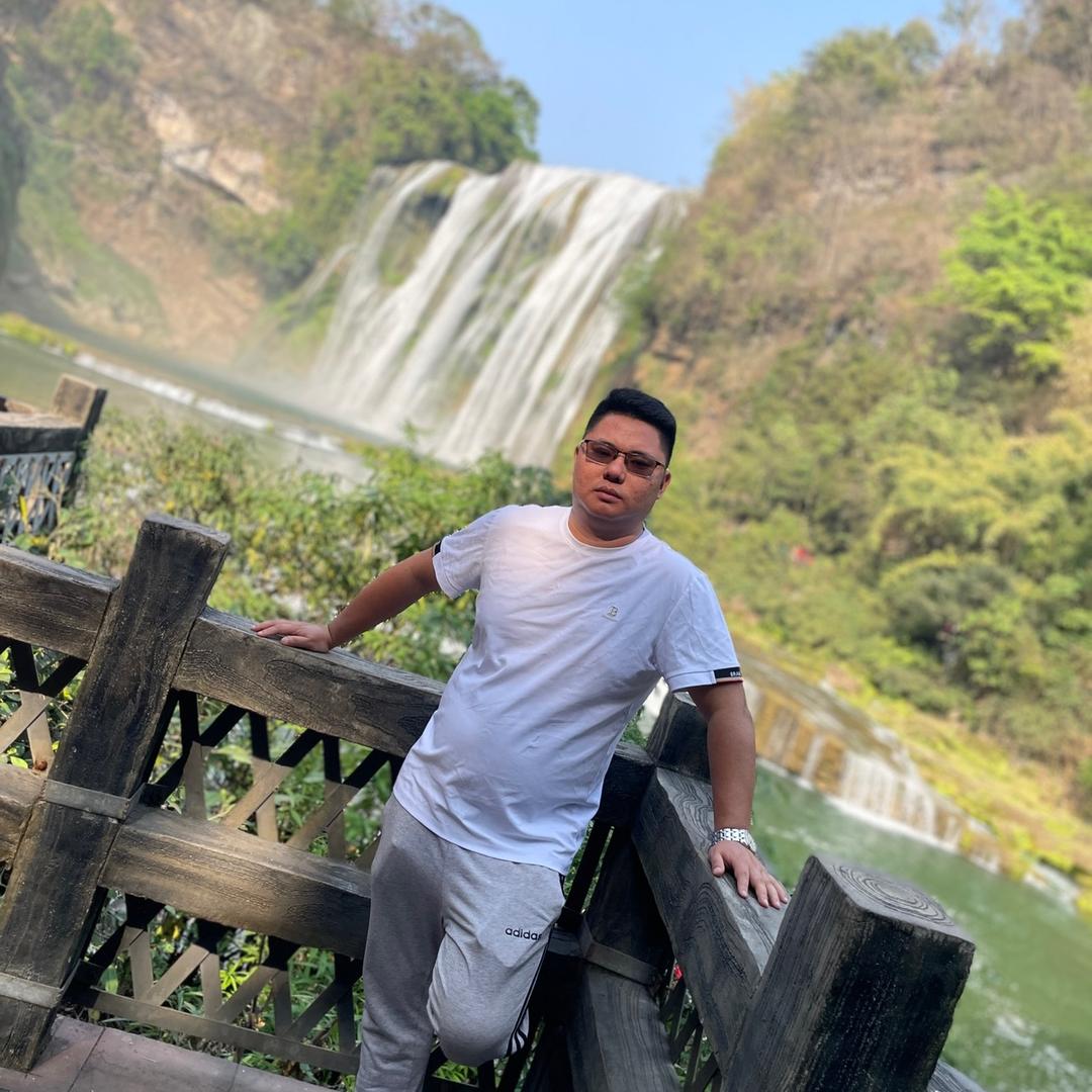 一花一世界，一叶一菩提。