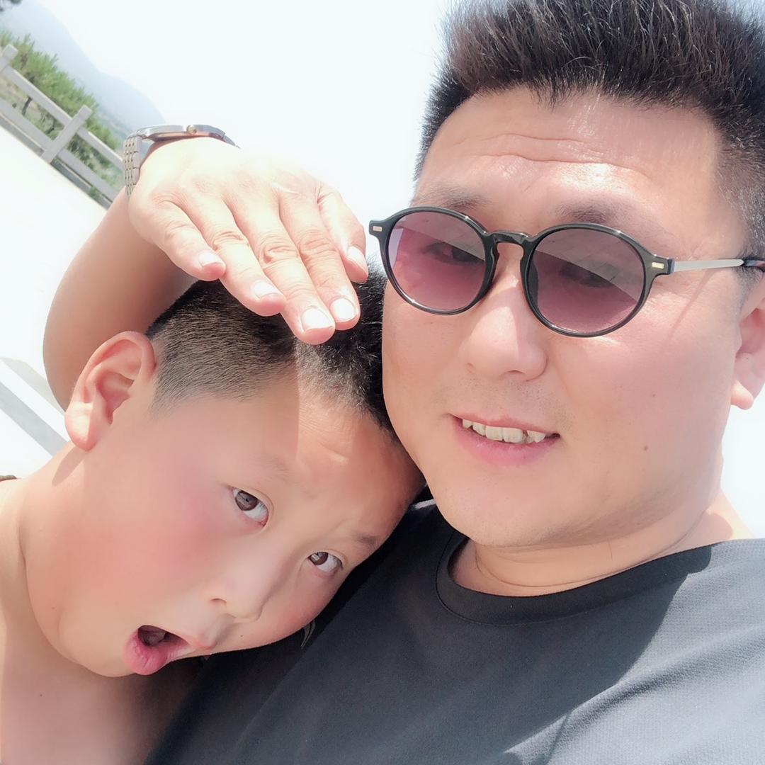 新泰华鑫精品车行