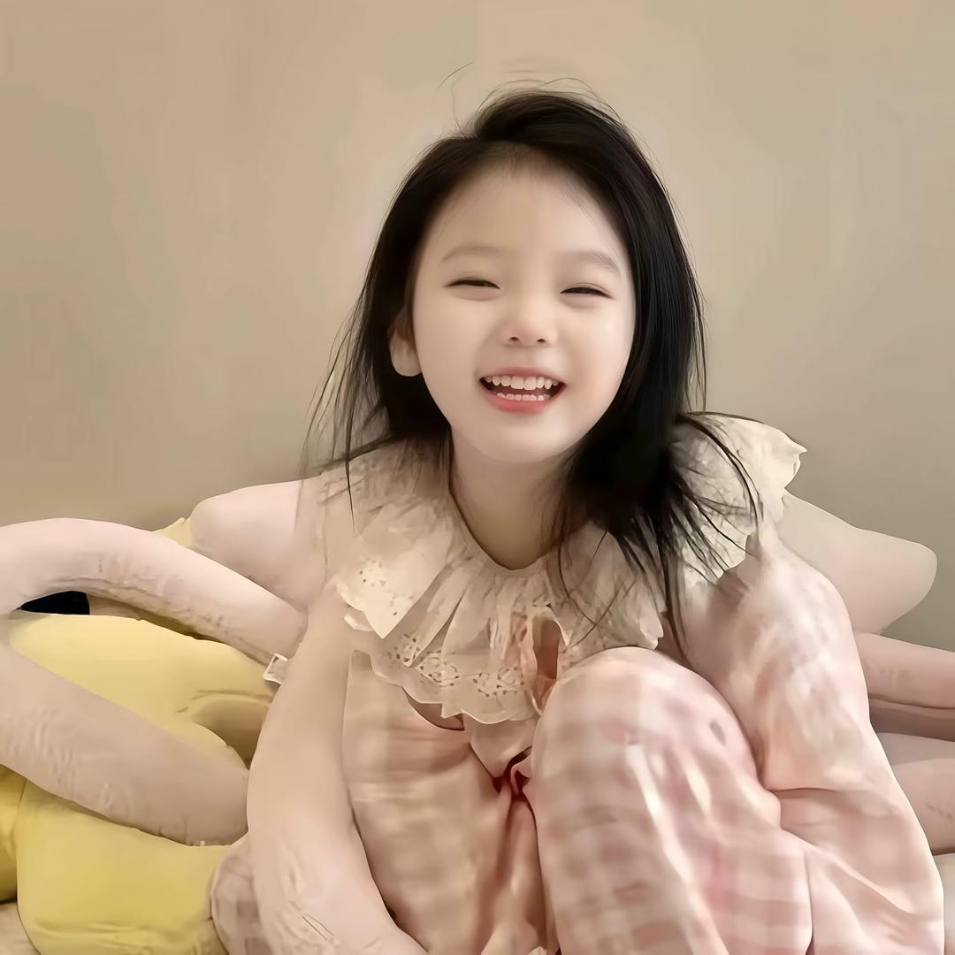 秋秋.