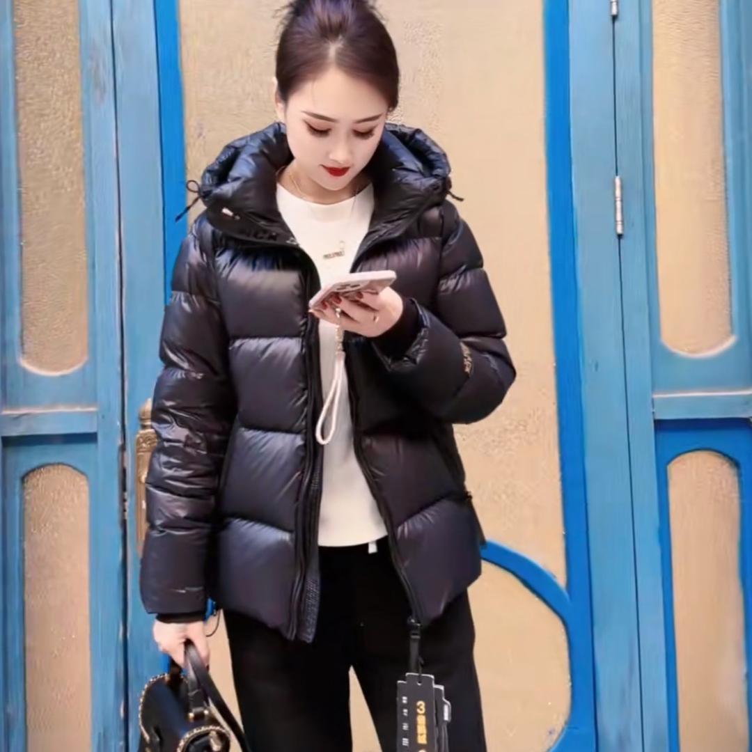 余小暖羽绒服毛衣工厂店