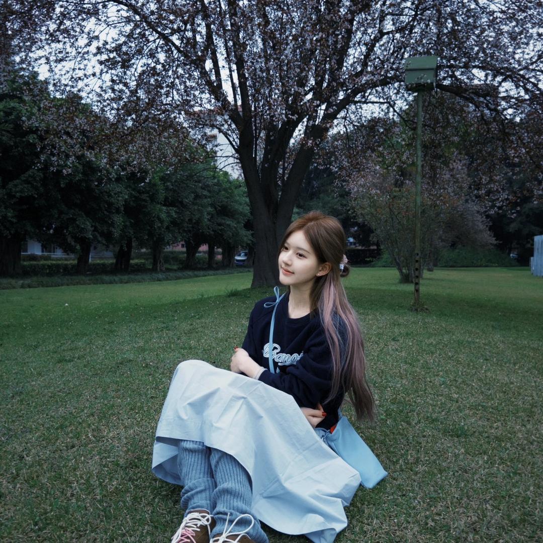 赛亚超人带老妈打怪兽