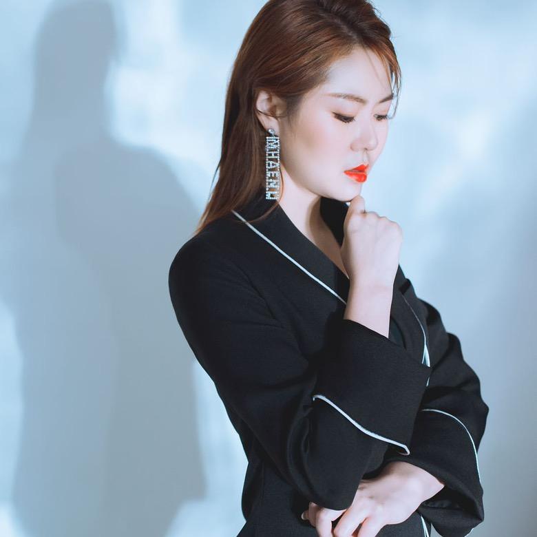 娜么简单💋