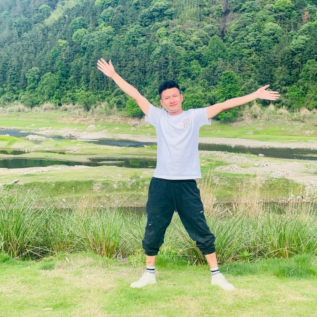 八哥的乡村生活