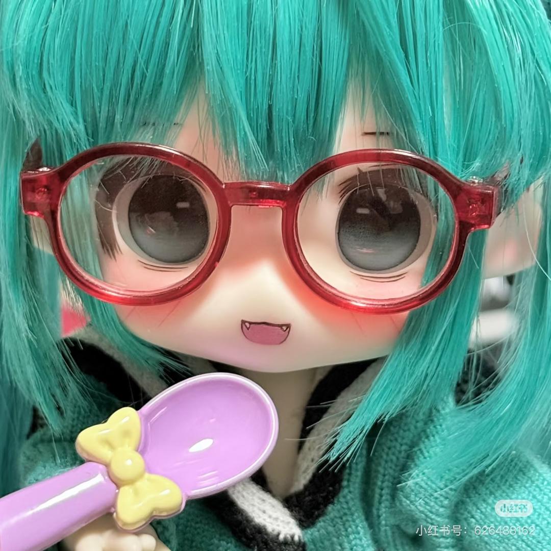 小腻（沉迷miku 版）