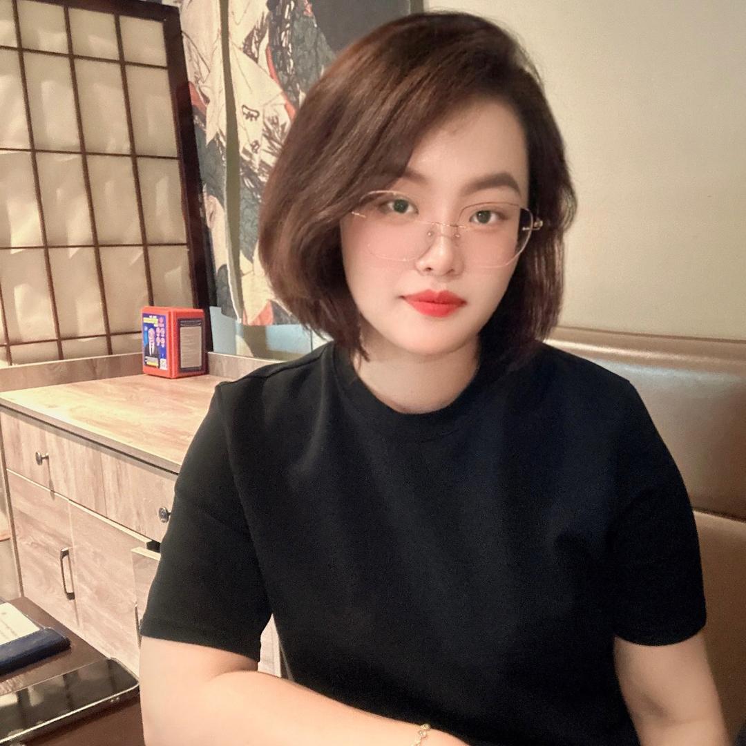 念念（努力减肥到120）