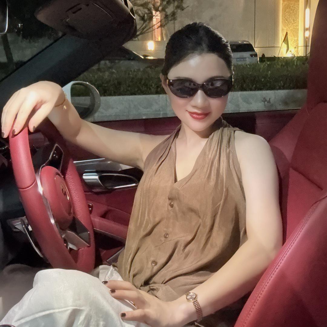 人间富贵花-欧子