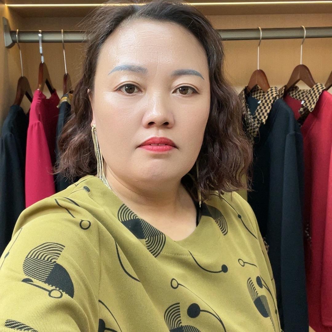 万莉大码妈妈装
