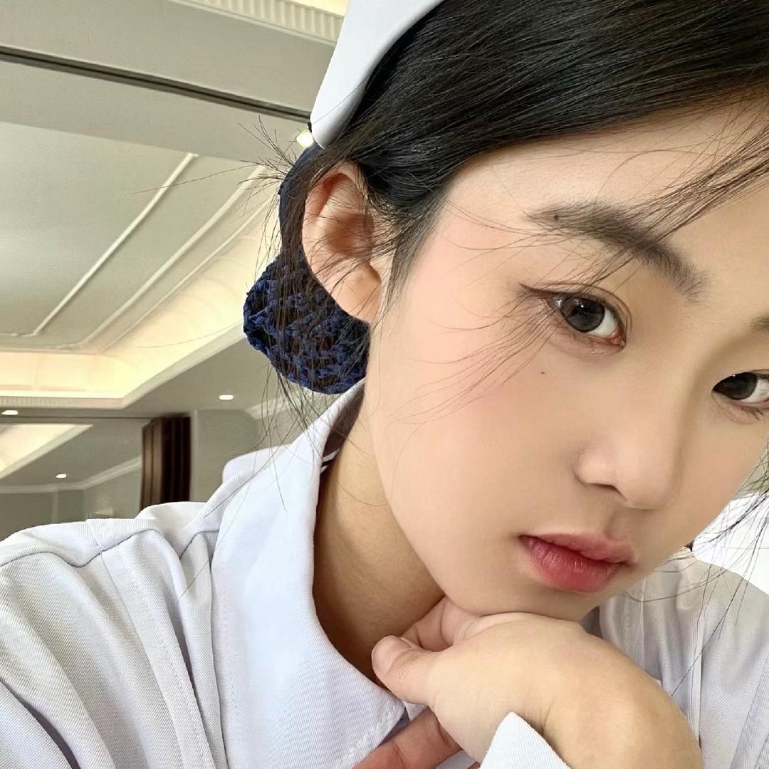 期待幸福🍓🌹