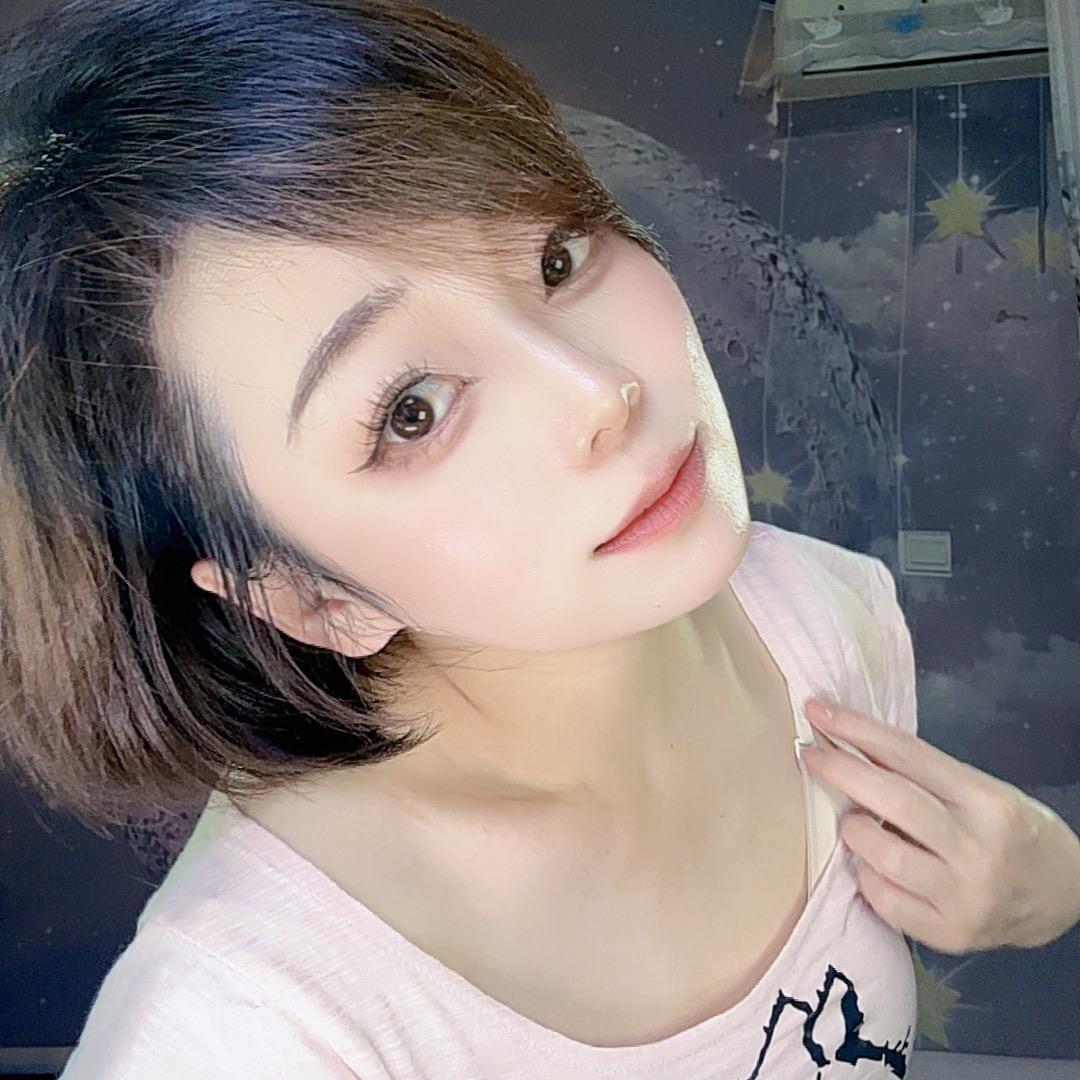 万伊⁹²³