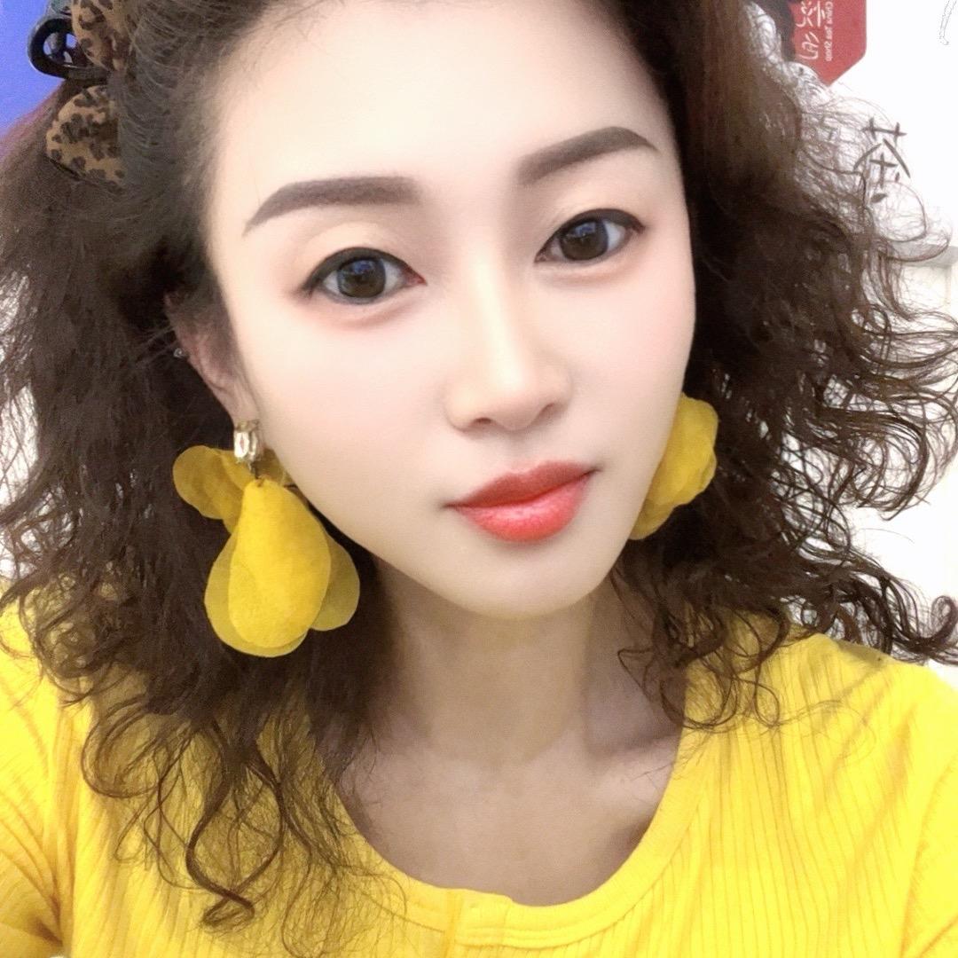 虹姐《女教头》