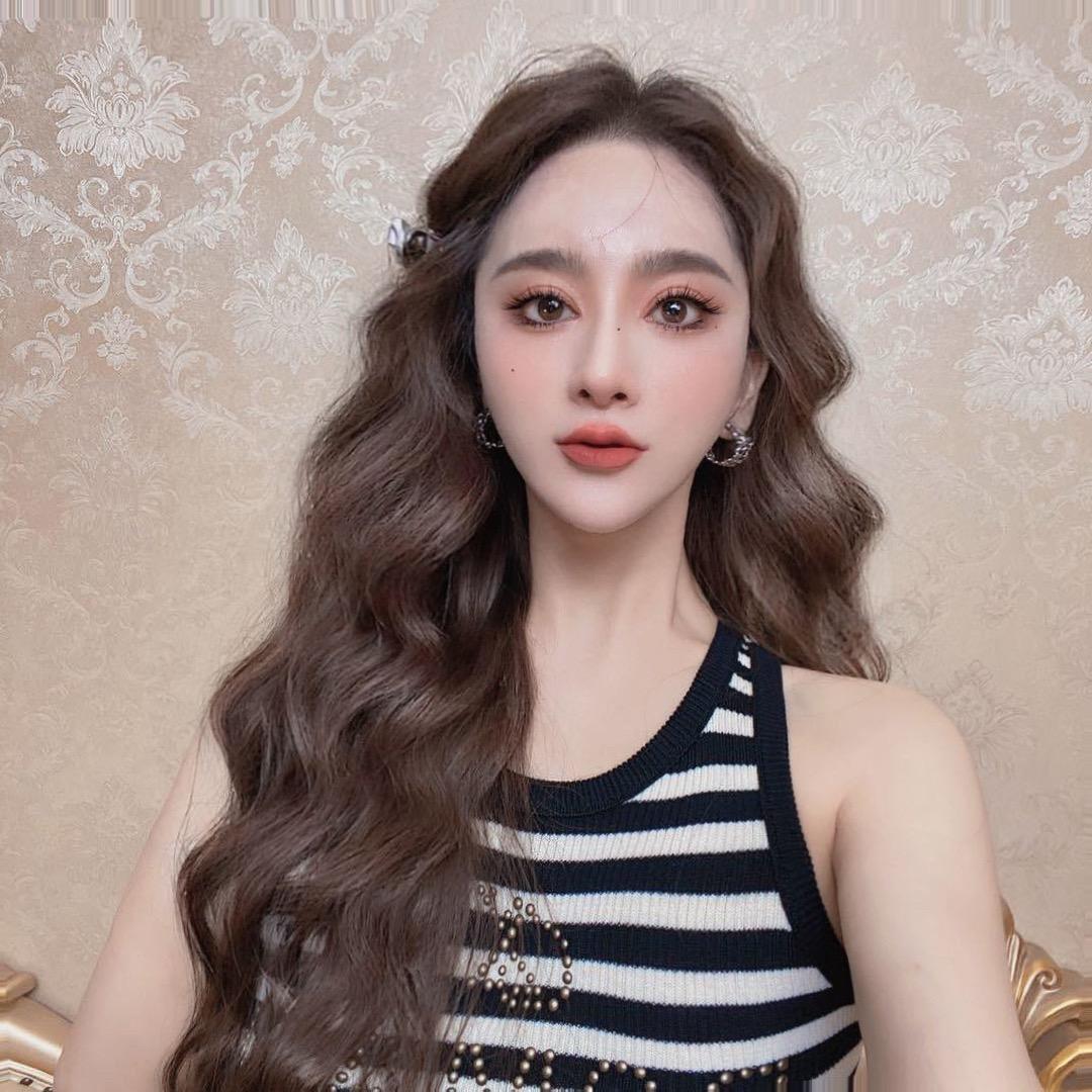 莹莹🌈