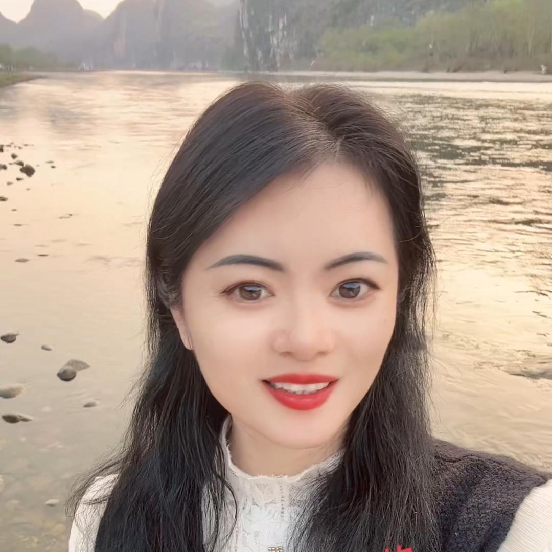 黄后☘️💞