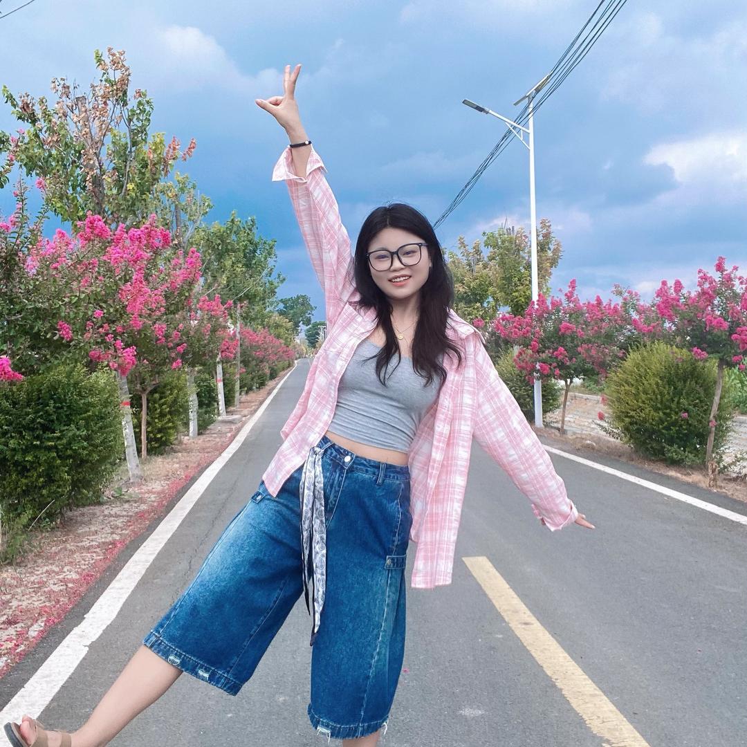 闪闪吖～（梨形穿搭）