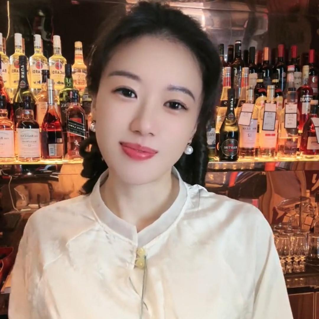 小月亮PK主播