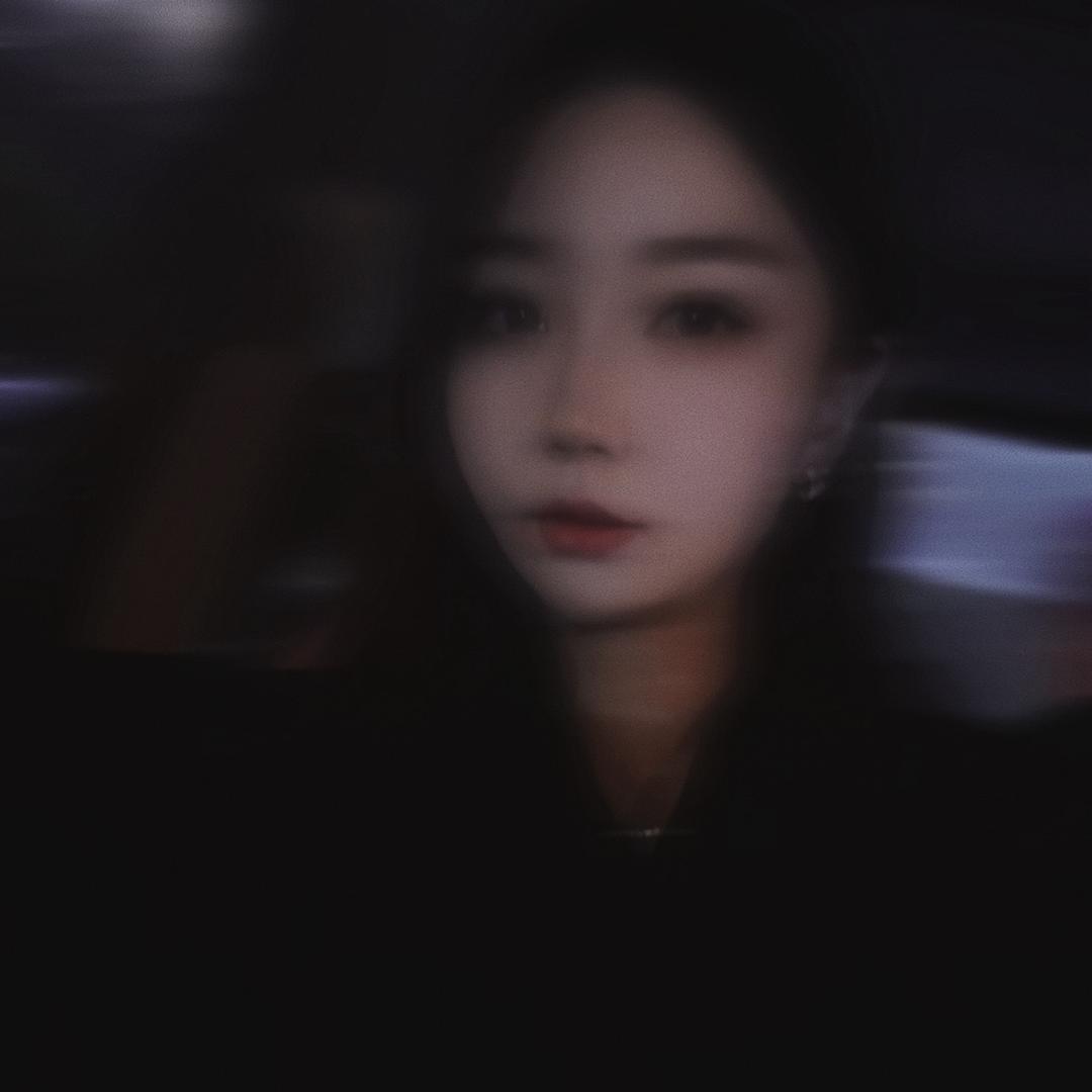 𝐖