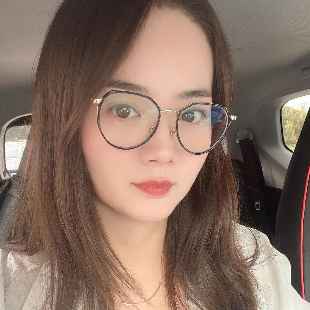 一个努力做婚礼策划的～小杨