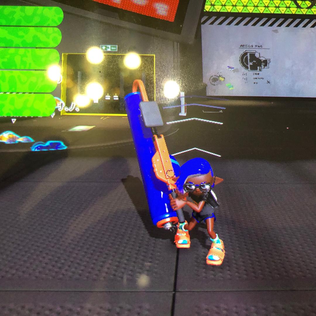 爱玩又菜的老太