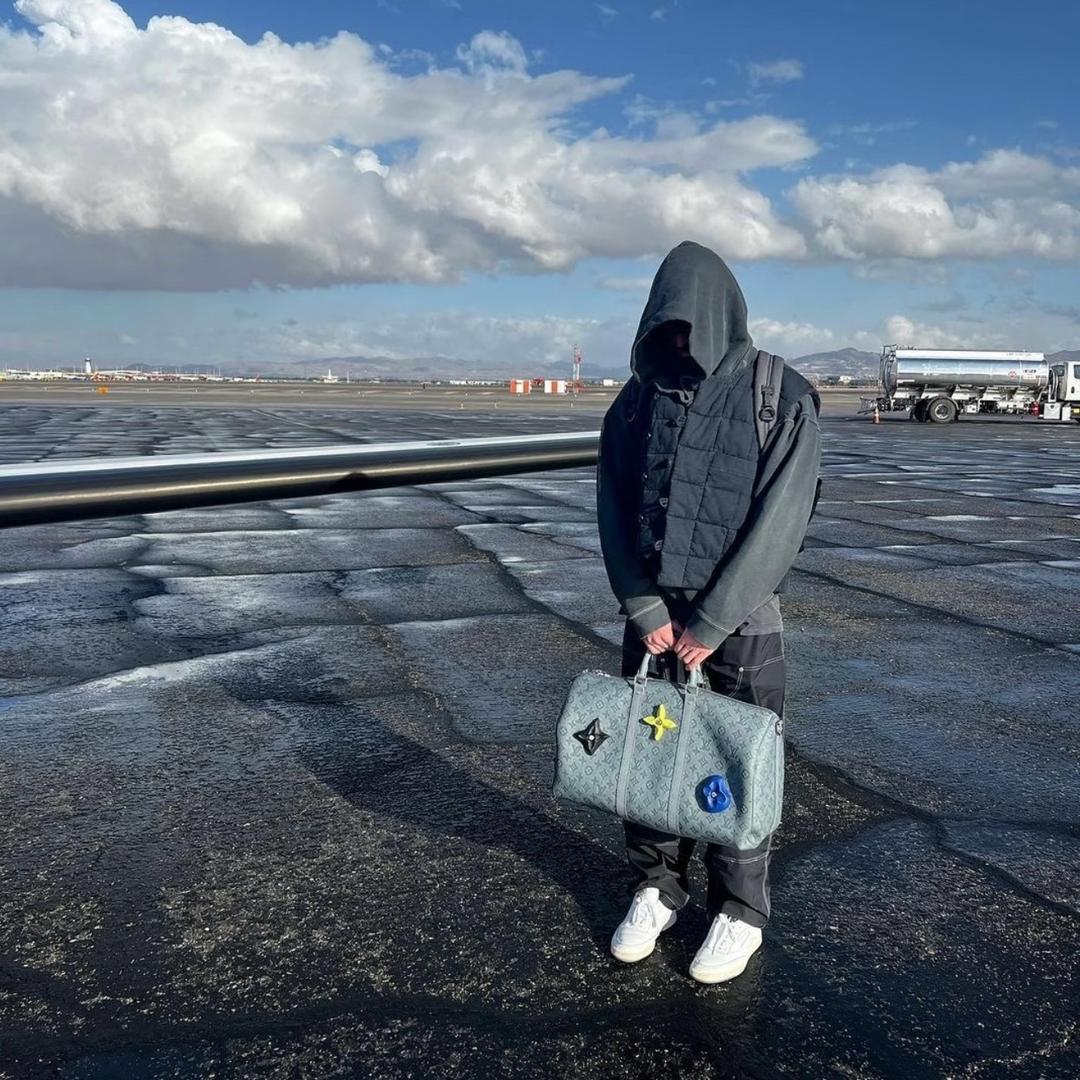 18岁性感公蟑螂