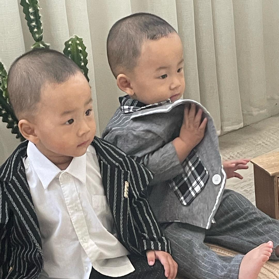 我的宝贝孙子，邢易博，邢易斌可爱吗💕