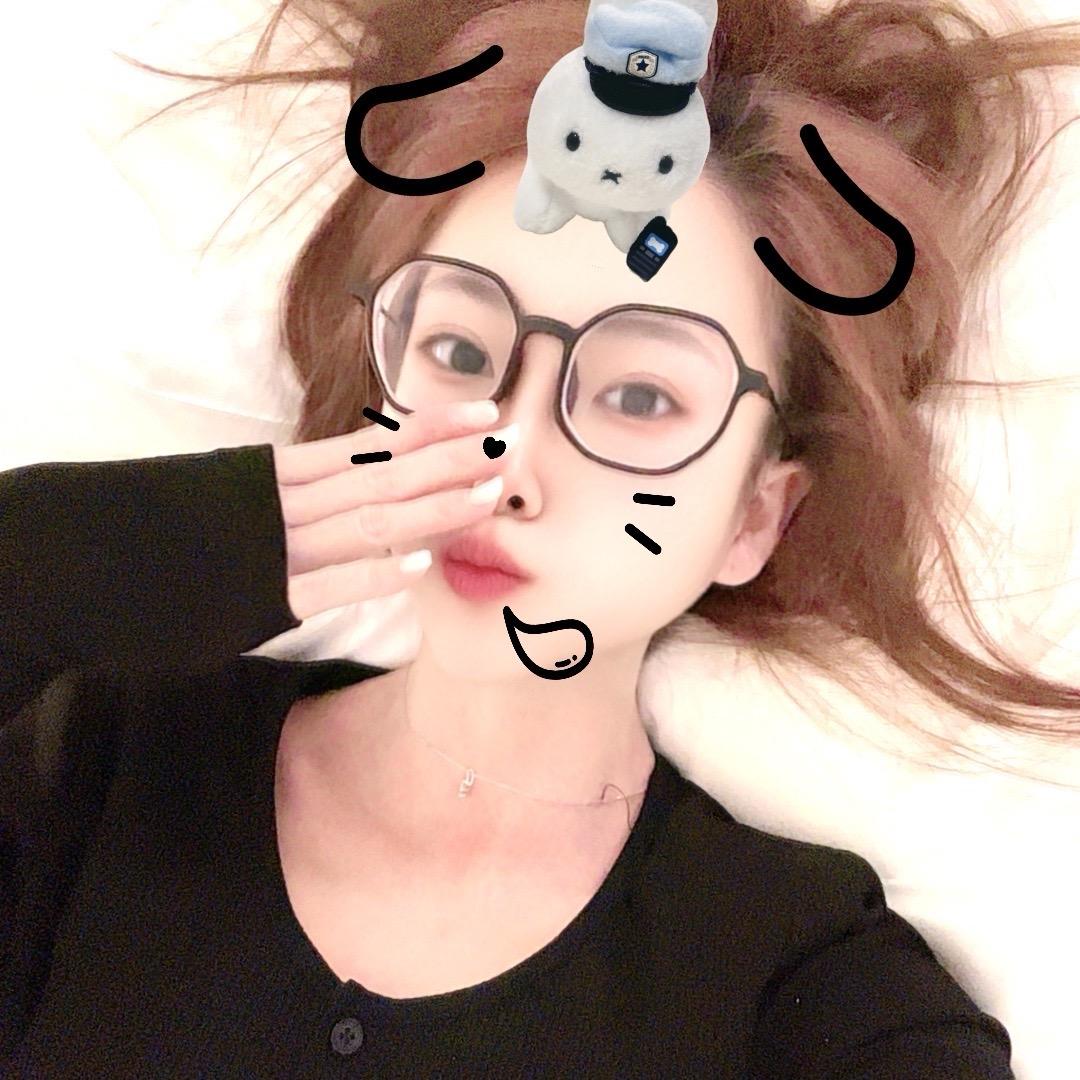 一只小瓶子