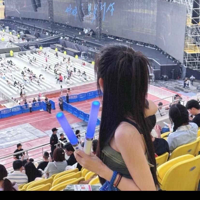 成都火锅妹选房