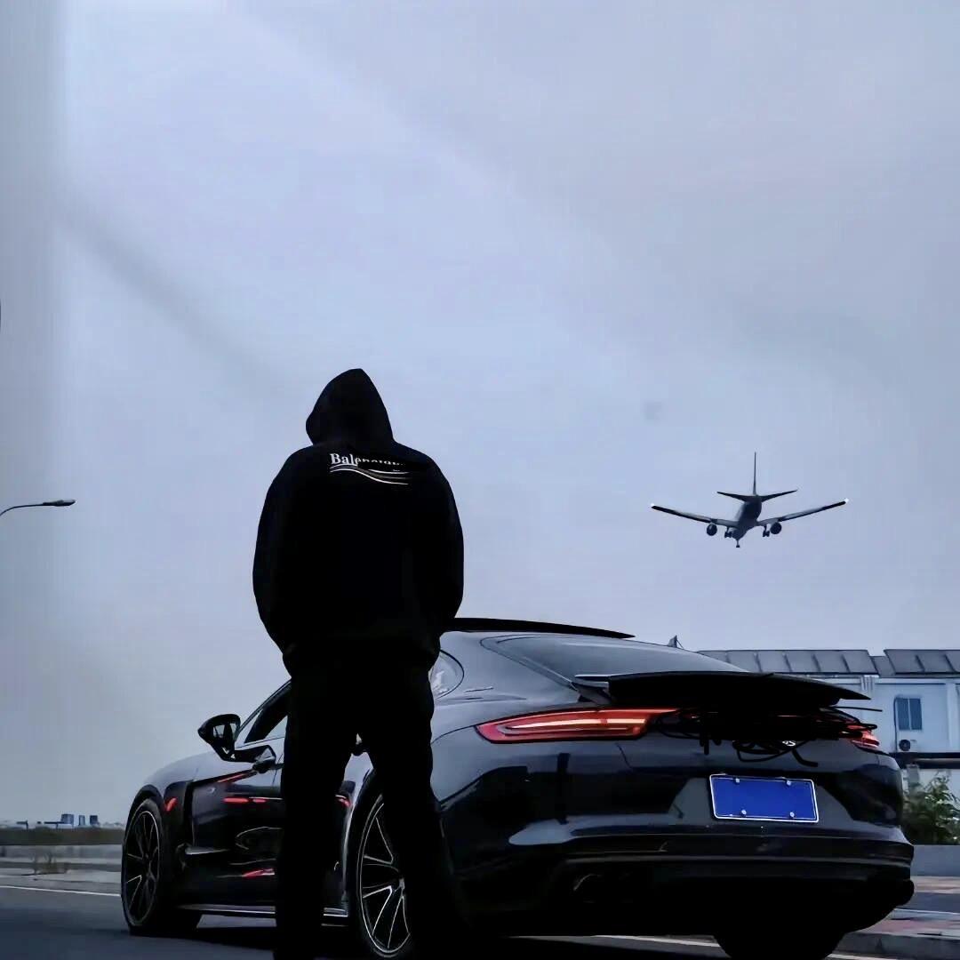 酷必乐潮牌穿搭