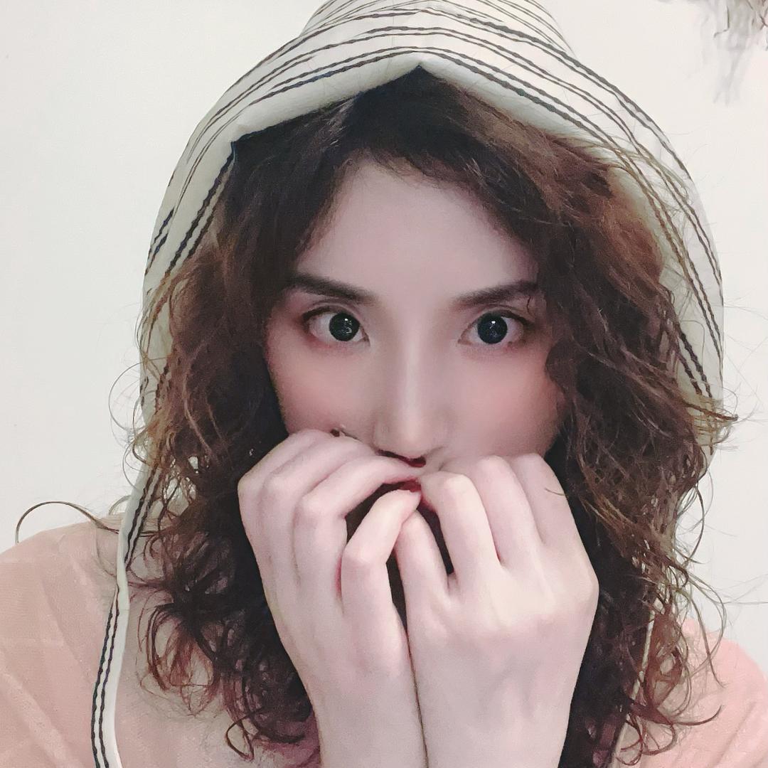 @巴哈尔古丽·哈努尔