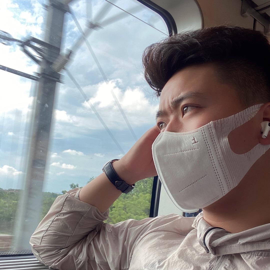 张斌