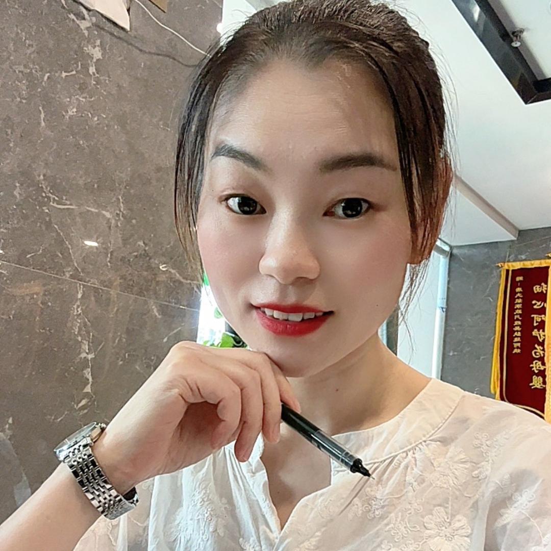 泸州做家政的谭谭